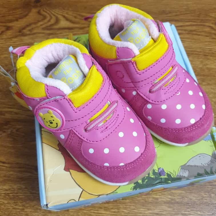 Winnie The Pooh Shoes (Pink) - Family Store